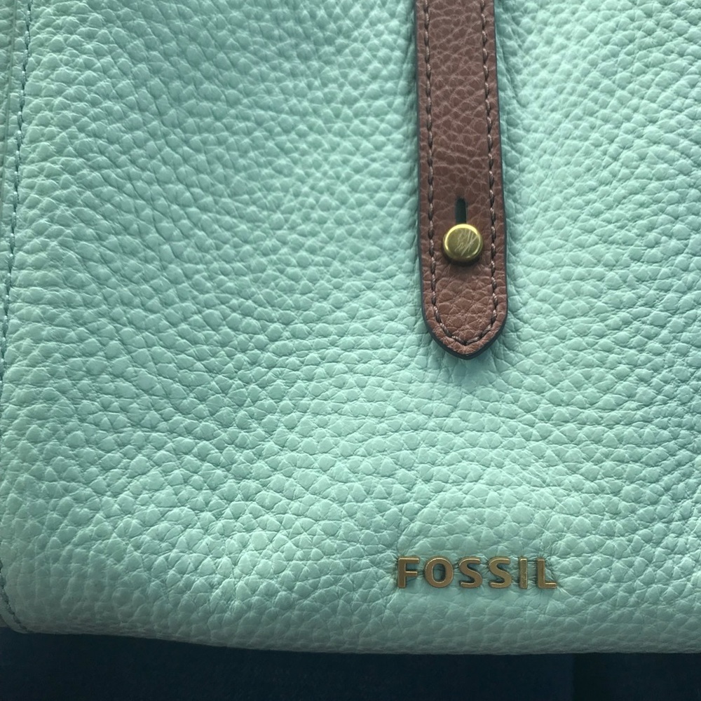 Teal Fossil crossbody purse - Picture 6 of 7